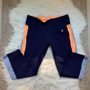 Ellie Capri leggings